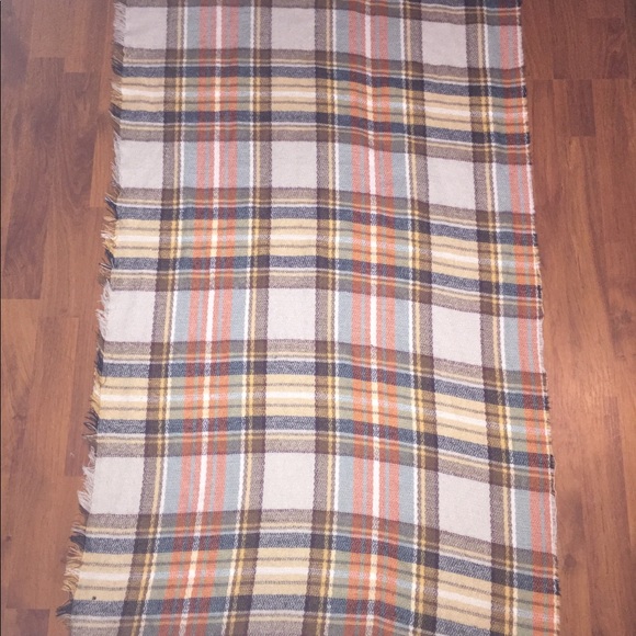 Scarf - Picture 4 of 5